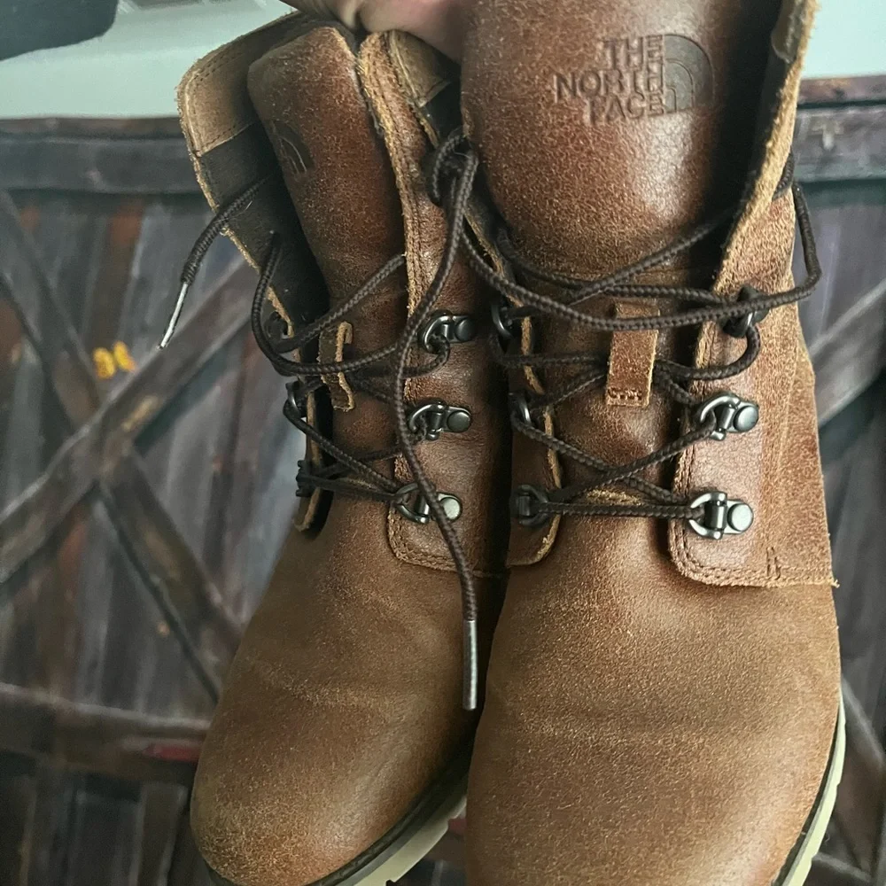 Boots - Picture 2 of 5